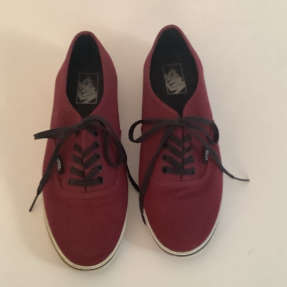 SOLD Vans Low-rise Sneakers - Picture 6 of 6